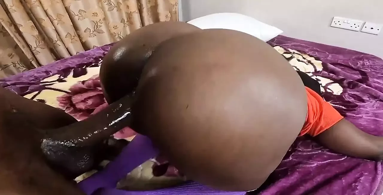 Ebony mzansi stepmom gets bbc from the back